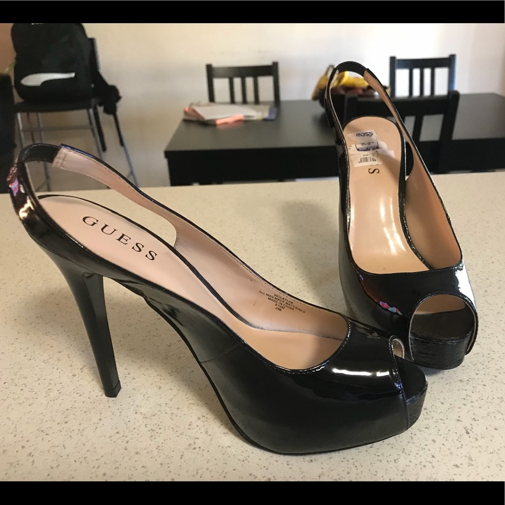 Guess Sz 36 Black Patents High Heels